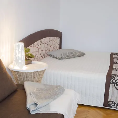 Modern Rybna 25 Apartman *
